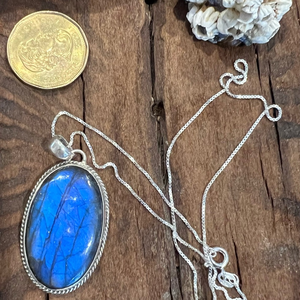 NWT Bali Thailand Labradorite Sterling Silver Necklace Oval Pendant Large Blue